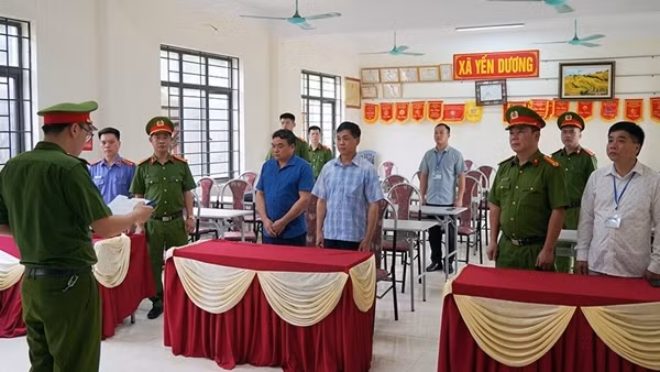 Câu kết xén dự án gà thịt, Chủ tịch và Phó Chủ tịch xã bị “vào lò”