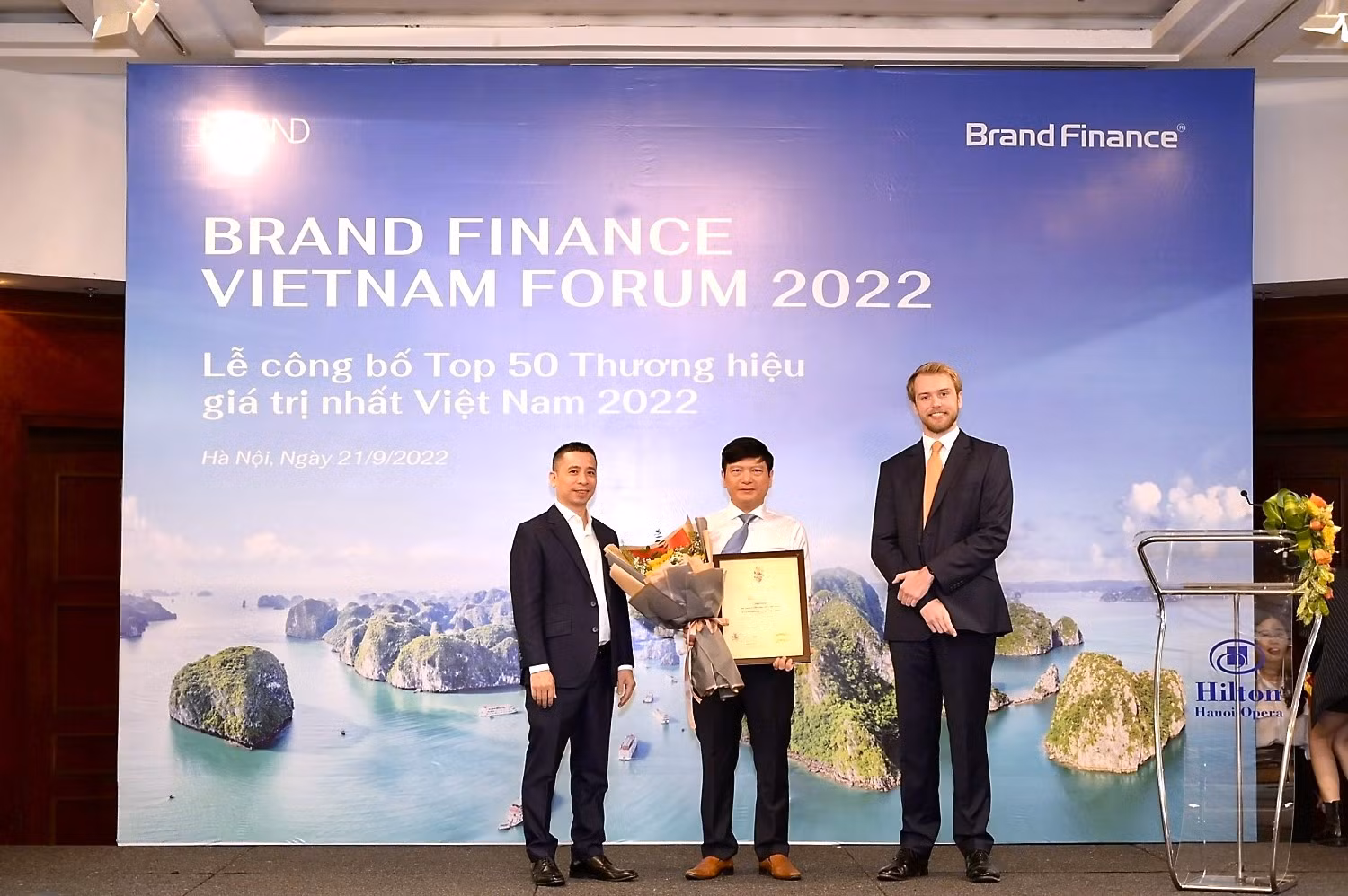 Petrovietnam nổi bật với sự phục hồi tăng trưởng đẩy ấn tượng -0