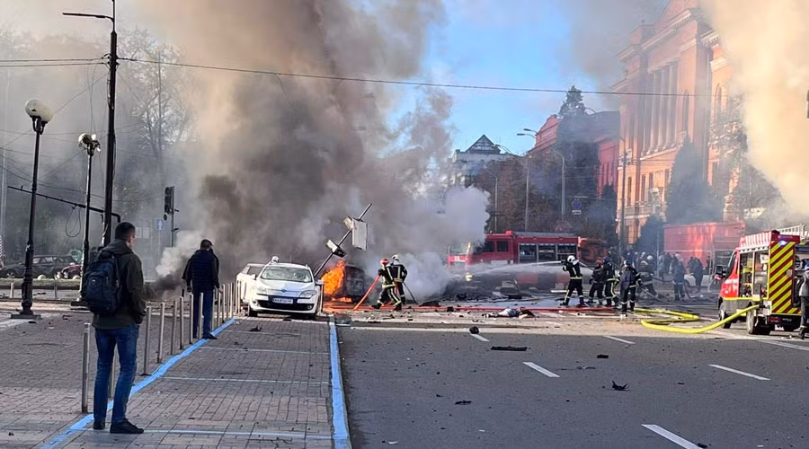 Nổ lớn ở trung tâm Kiev -0