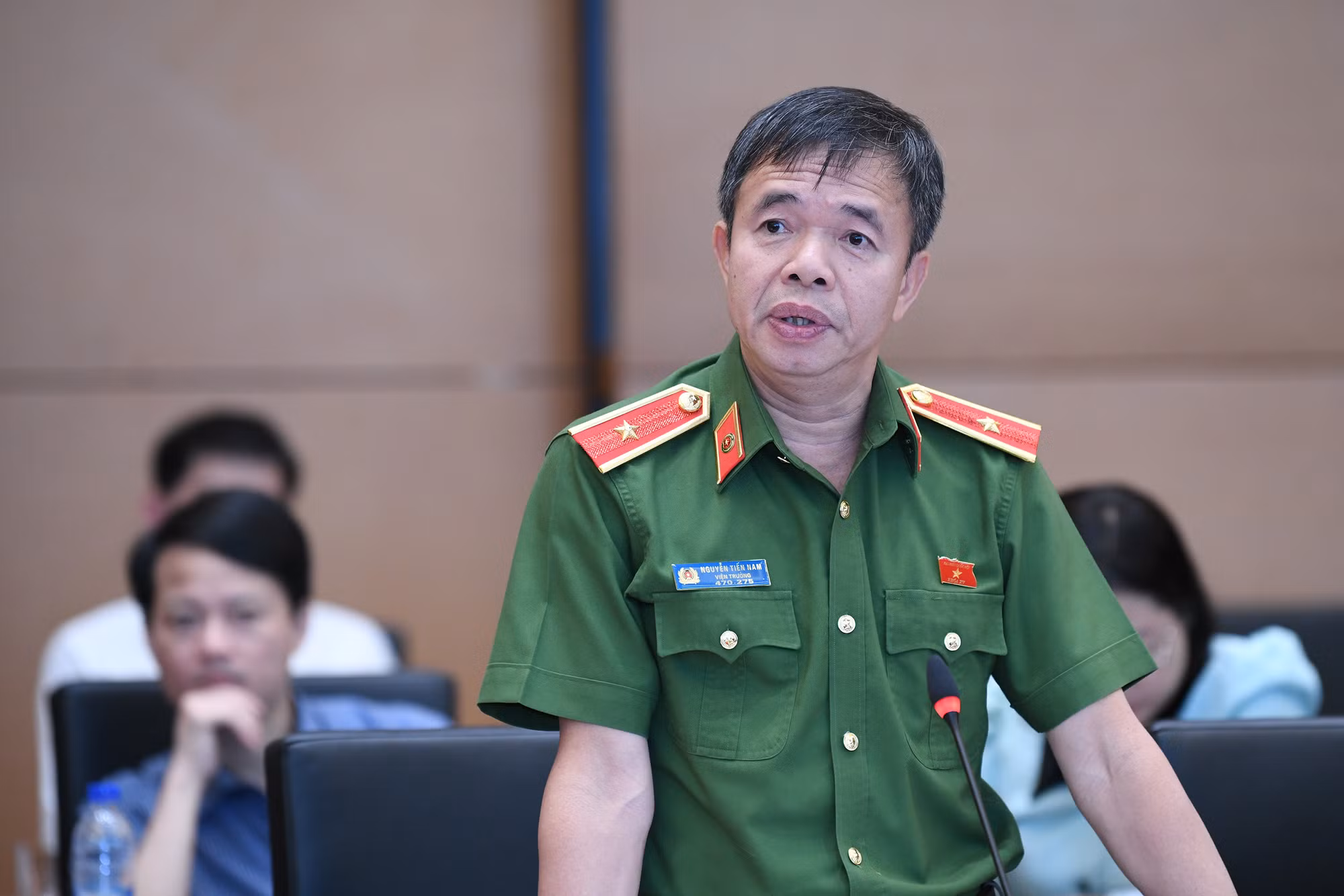 Trúng đấu giá xong phải gắn biển số vào xe chứ không thể "giữ khư khư rồi đầu cơ" ảnh 5