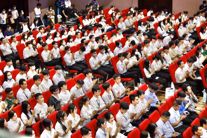 Chủ tịch nước: Lan tỏa tinh thần khởi nghiệp, đổi mới sáng tạo trong sinh viên -0