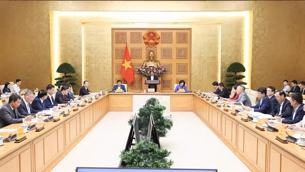 Thủ tướng Phạm Minh Chính gặp mặt lãnh đạo các ngân hàng thương mại