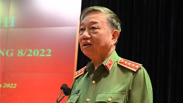 Bộ trưởng Bộ Công an chỉ thị về tăng cường công tác phổ biến, giáo dục pháp luật của lực lượng CAND