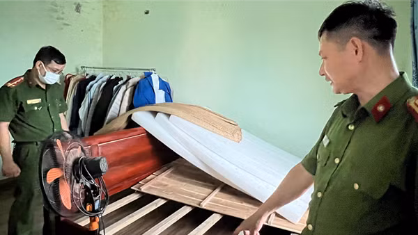 Cuộc giải mã thi thể trôi sông