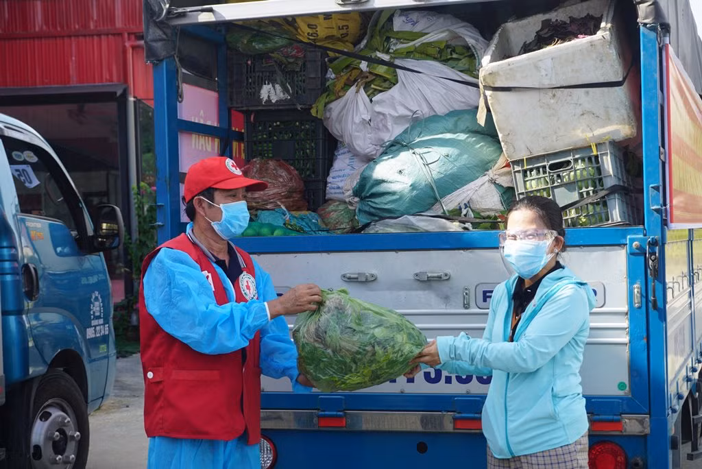 Người dân Quảng Nam gửi hơn 30 tấn nông sản, thực phẩm chung sức cùng Đà Nẵng chống dịch -0