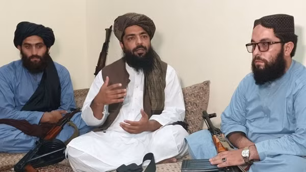 Taliban "chưa quyết định" chuyện y phục của phụ nữ Afghanistan