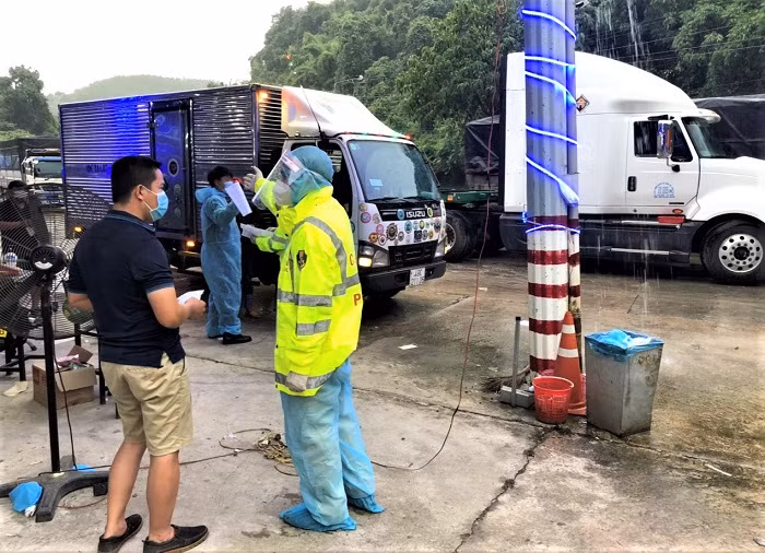 Lâm Đồng chỉ đạo tuyệt đối không được kỳ thị đội ngũ lái xe vận tải hàng hóa -0