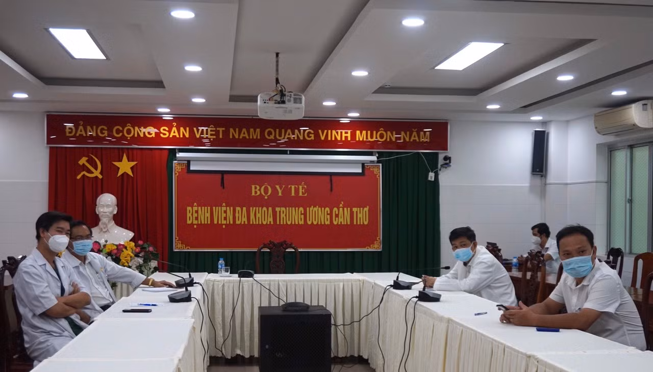 Trung tâm hồi sức quốc gia tại Cần Thơ chính thức tiếp nhận bệnh nhân COVID-19 nặng ảnh 1 Trung tâm hồi sức quốc gia tại Cần Thơ tiếp nhận bệnh nhân COVID-19 nguy kịch -0