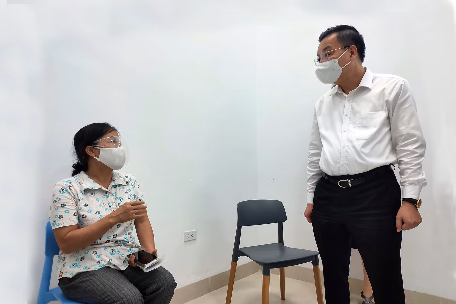 Hà Nội: Tiêm vaccine và xét nghiệm diện rộng phải đảm bảo tuyệt đối an toàn -0