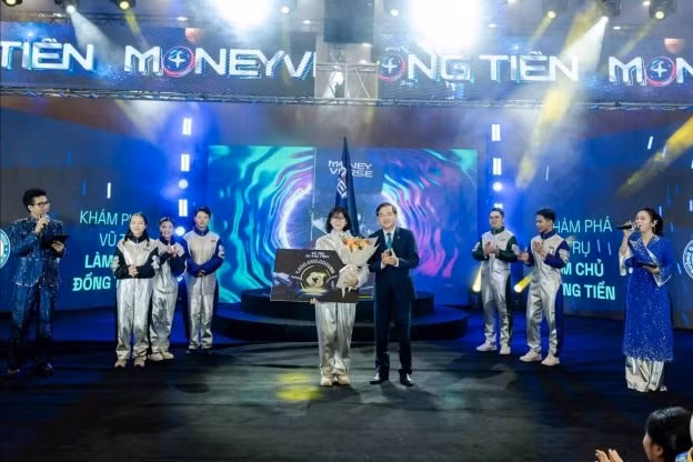 BIDV đạt giải Vàng The Stevie Awards về truyền thông giáo dục tài chính -0