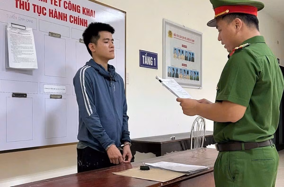 Sổ đỏ giả biến thành món hàng chợ đen -0