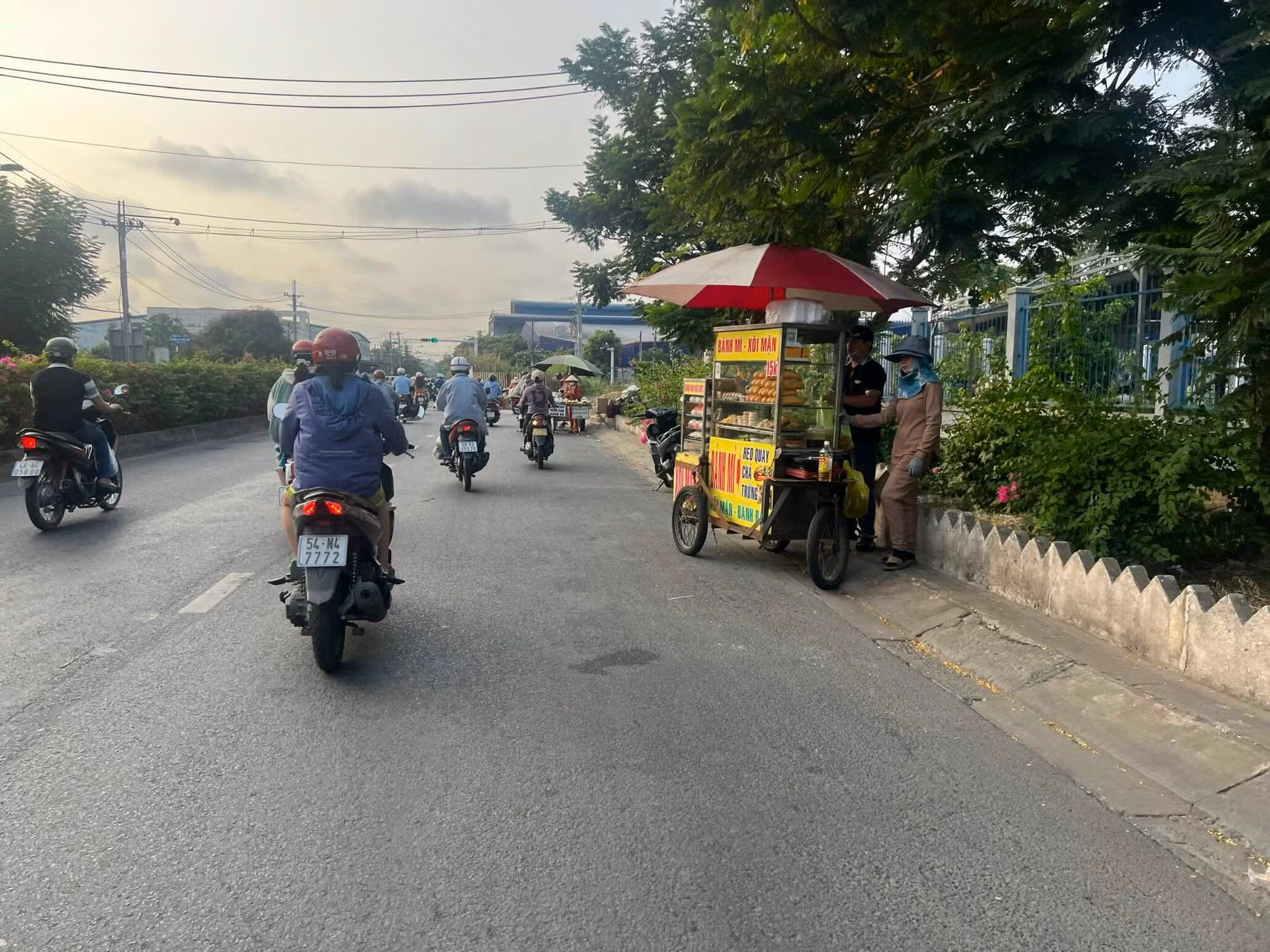 TP Hồ Chí Minh siết chặt quản lý thức ăn đường phố -0