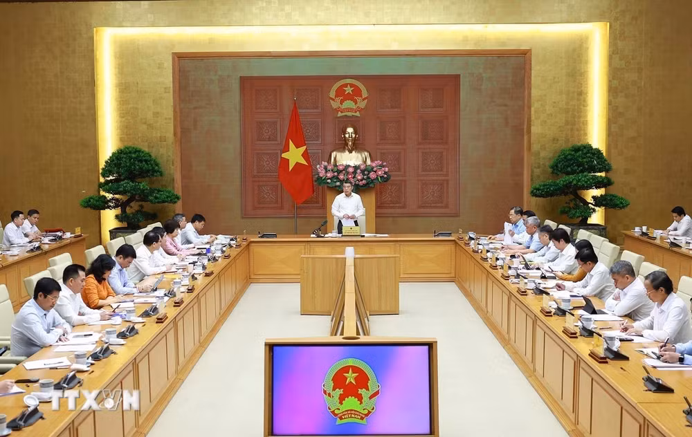 Thủ tướng Lê Minh Hưng: Chuyển từ tư duy quản lý sang phục vụ, kiến tạo -0