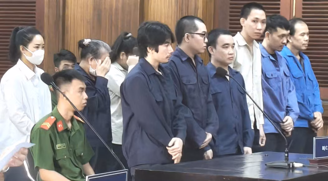 Tuyên 2 án tử hình, 5 án chung thân đường dây mua bán vận chuyển 143,5 kg ma túy xuyên quốc -0