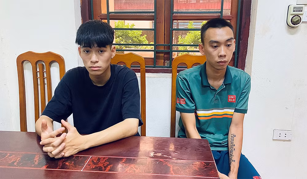 Đi uống cà phê “tranh thủ” rao bán cần sa -2