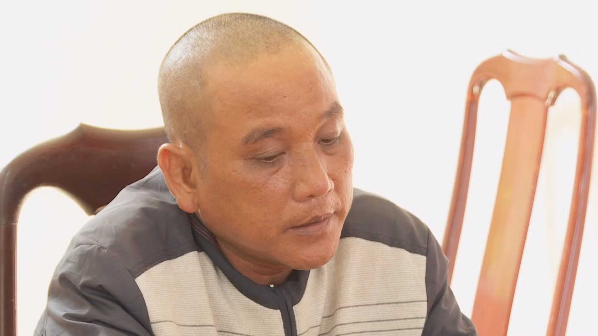 Giả nhà sư để trốn truy nã nhưng không thoát -0