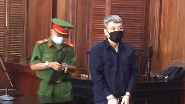 Giám đốc thuê 22 ôtô mang đi cầm cố trả tiền "tín dụng đen"