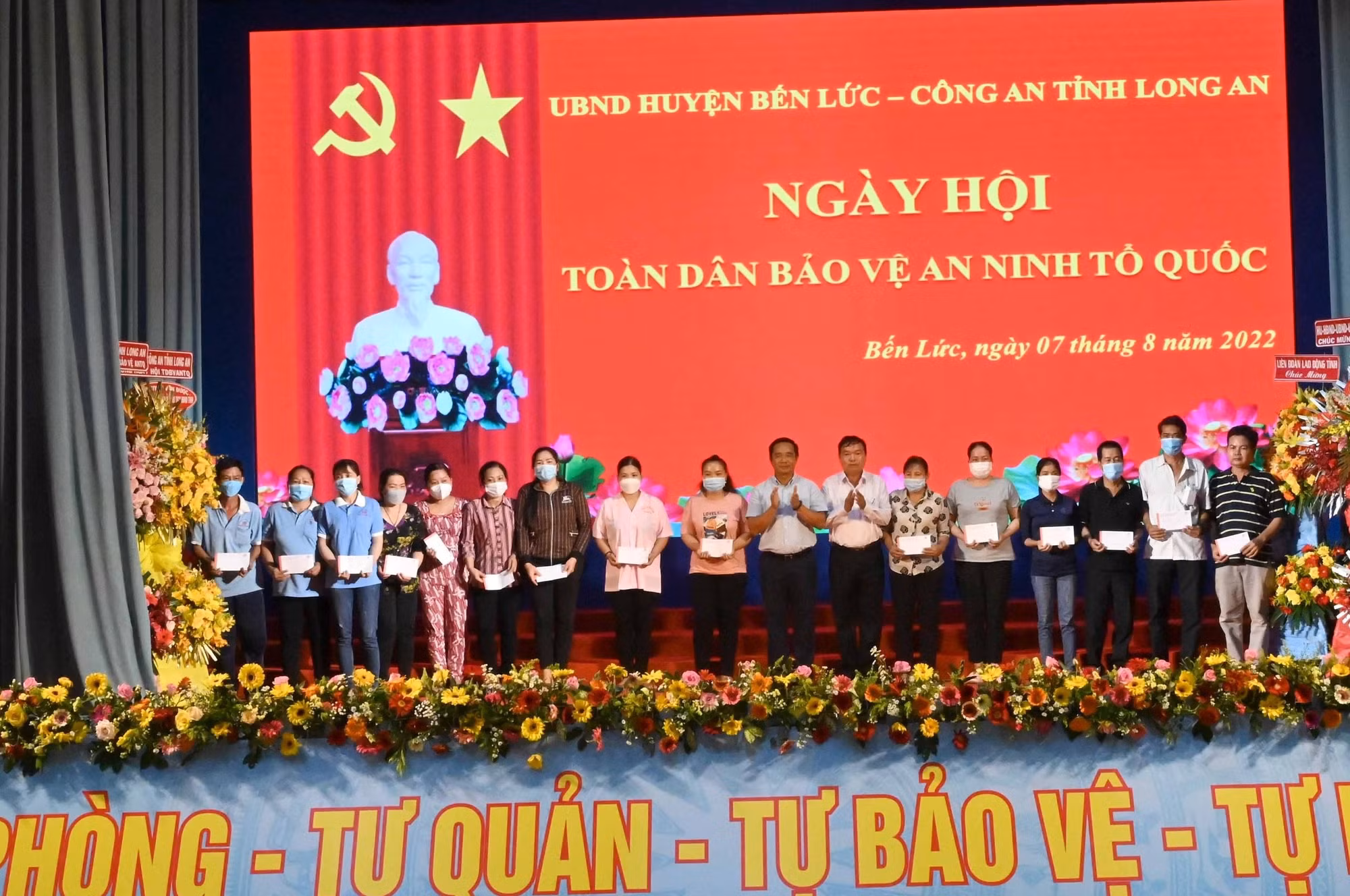 Hàng ngàn tin ANTT có giá trị từ phong trào “Toàn dân bảo vệ an ninh tổ quốc” -0