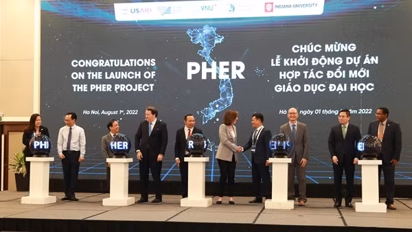 Phát triển ba cơ sở giáo dục đại học hàng đầu Việt Nam theo chuẩn quốc tế