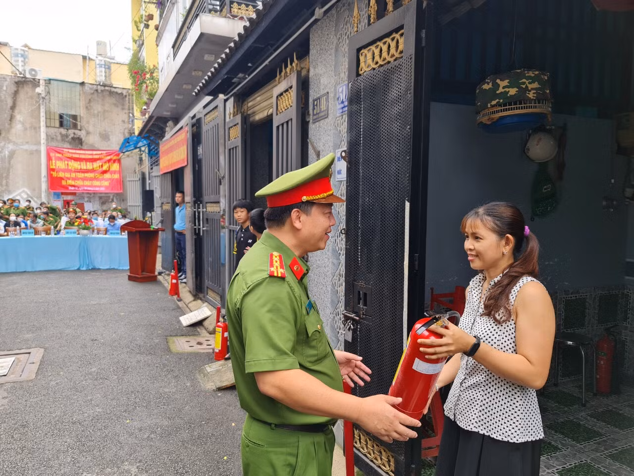 Phòng cháy chủ động bằng mô hình “Tổ liên gia PCCC” -1