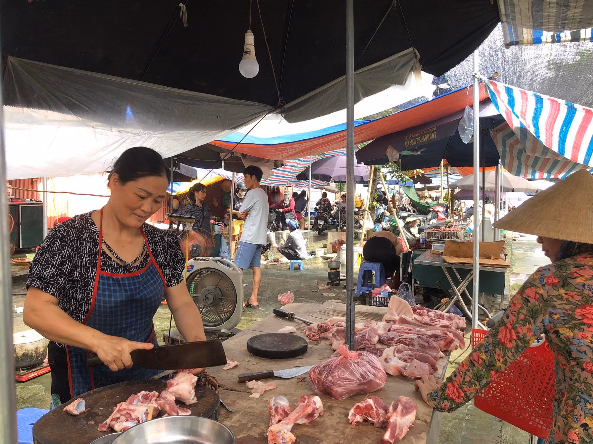 Bộ trưởng Bộ Công Thương yêu cầu tăng cường kiểm tra, giám sát chặt chẽ giá cả hàng hoá -0