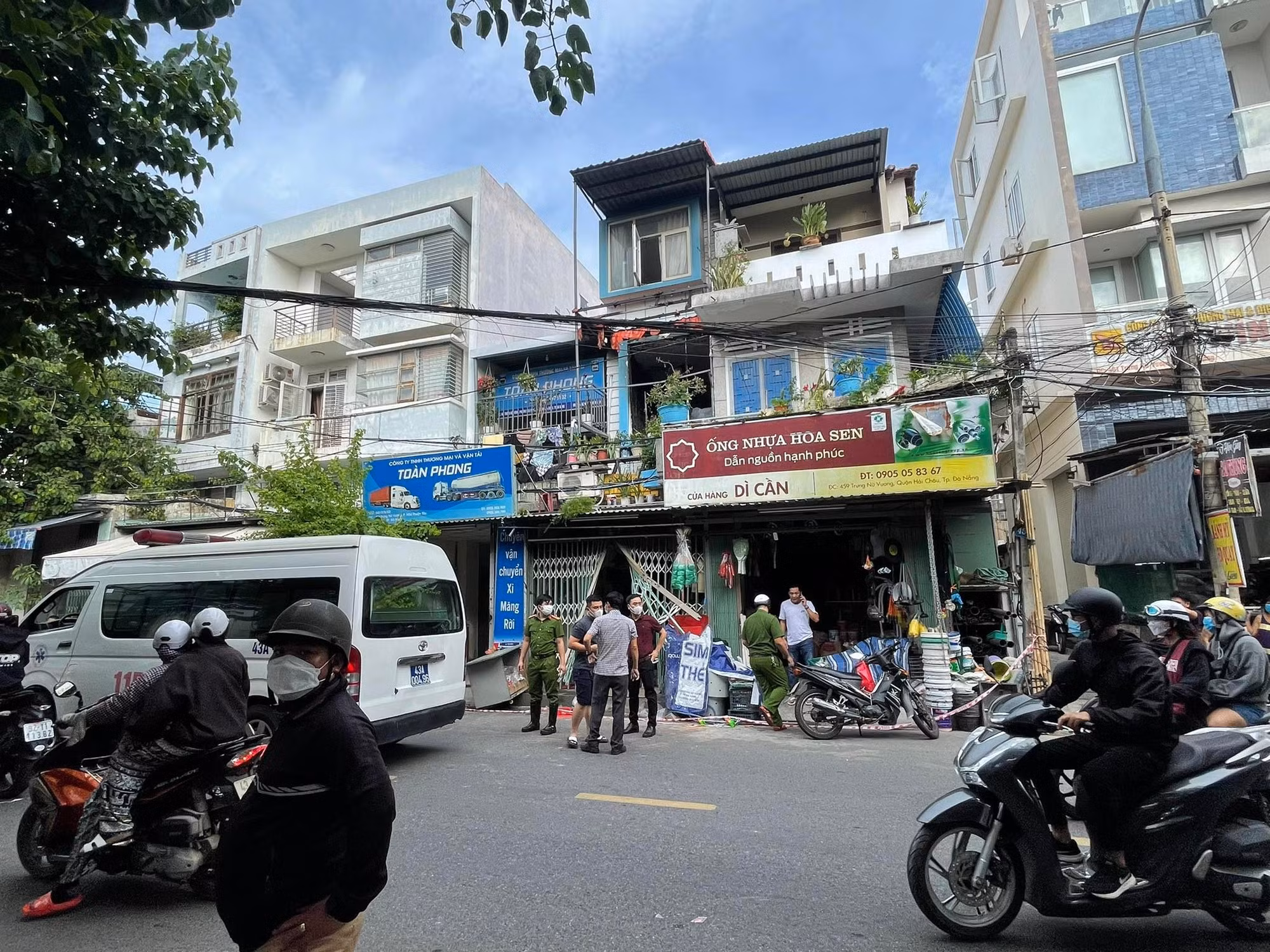 Đà Nẵng: Căn nhà 2 tầng bốc cháy, 3 nạn nhân ngạt khí tử vong -0