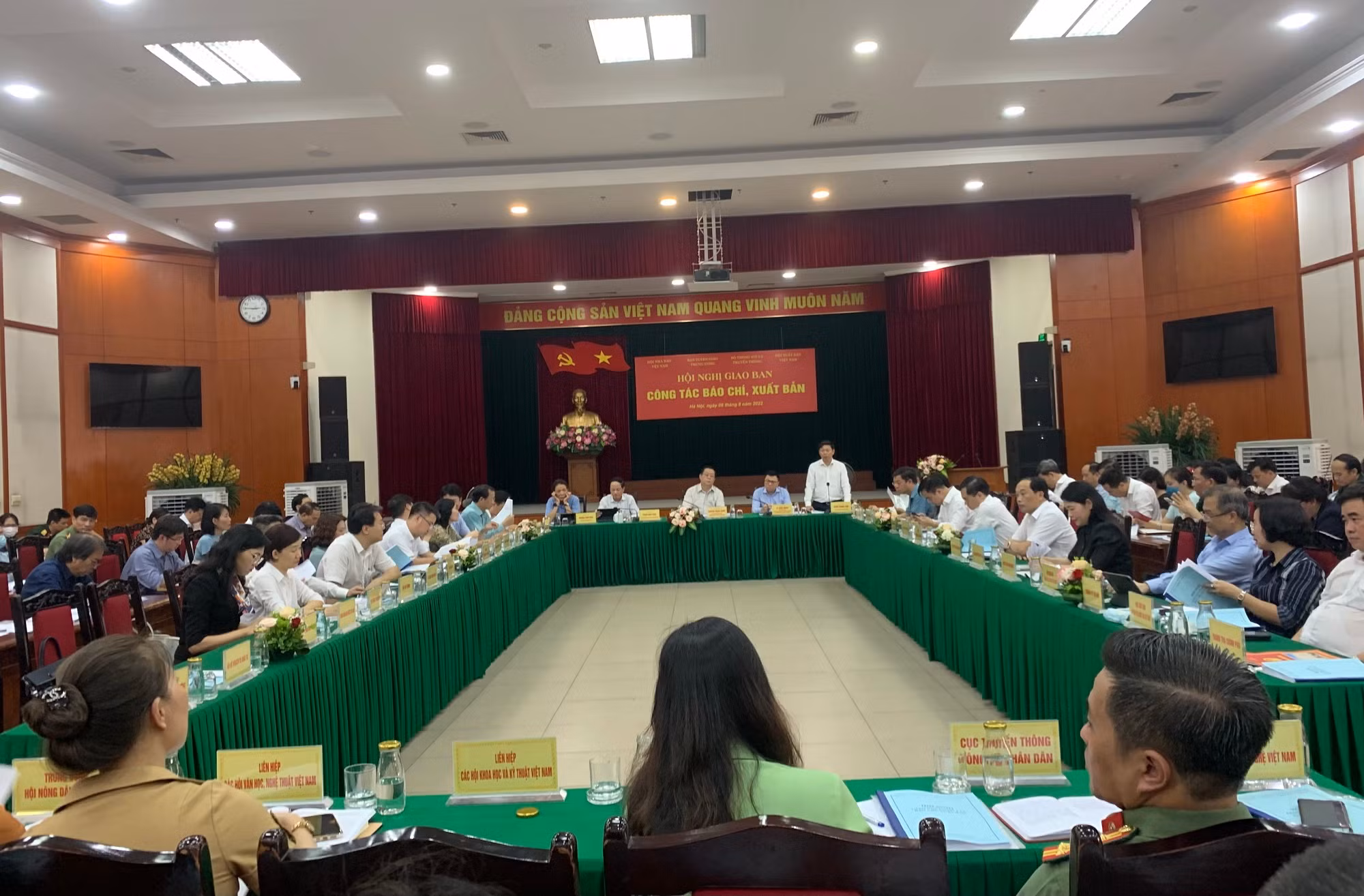 Tăng cường công tác lãnh đạo, chỉ đạo, quản lý hoạt động báo chí, xuất bản -0