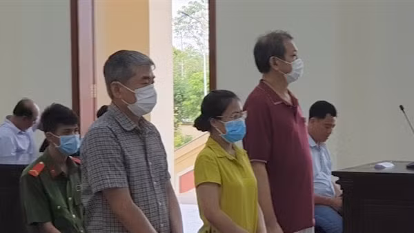 Lãnh án tù vì lừa chạy án để chiếm đoạt hơn 5 tỷ đồng