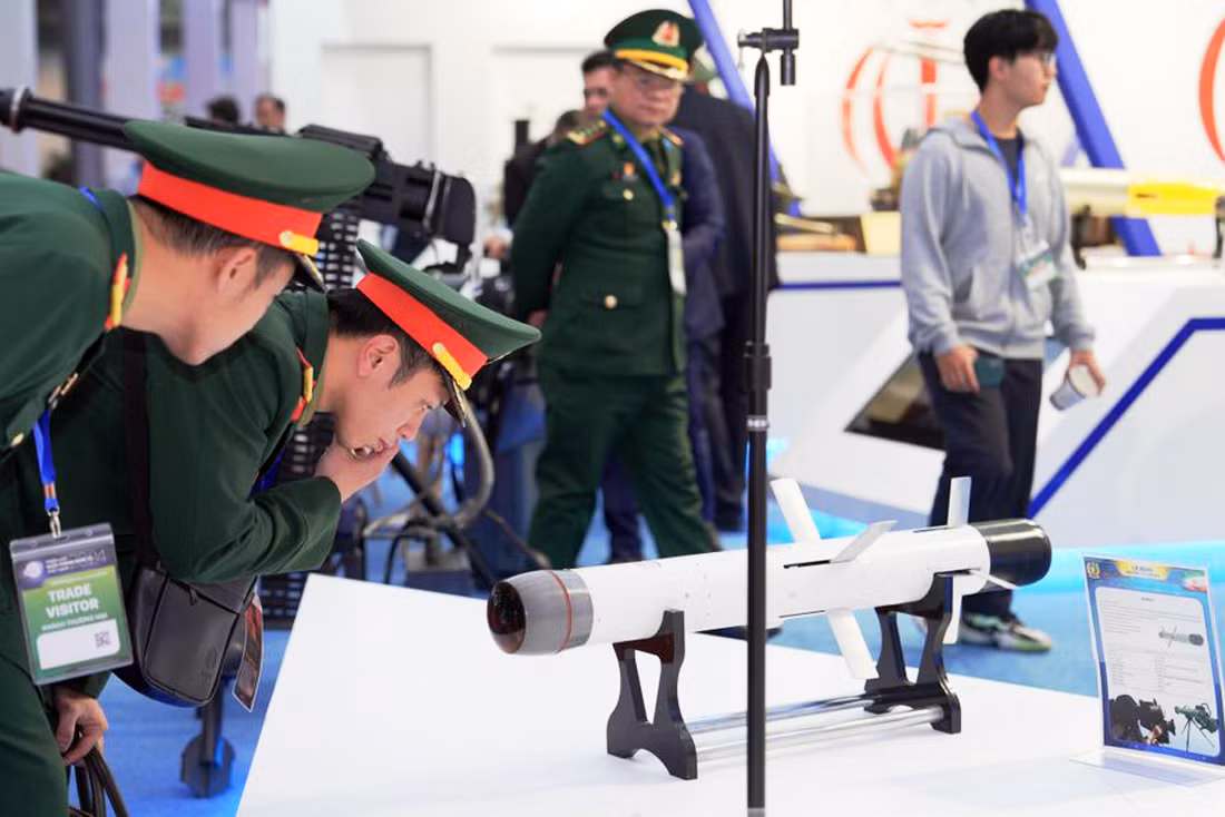 Các nước có nền công nghiệp quốc phòng phát triển giới thiệu vũ khí tối tân -0