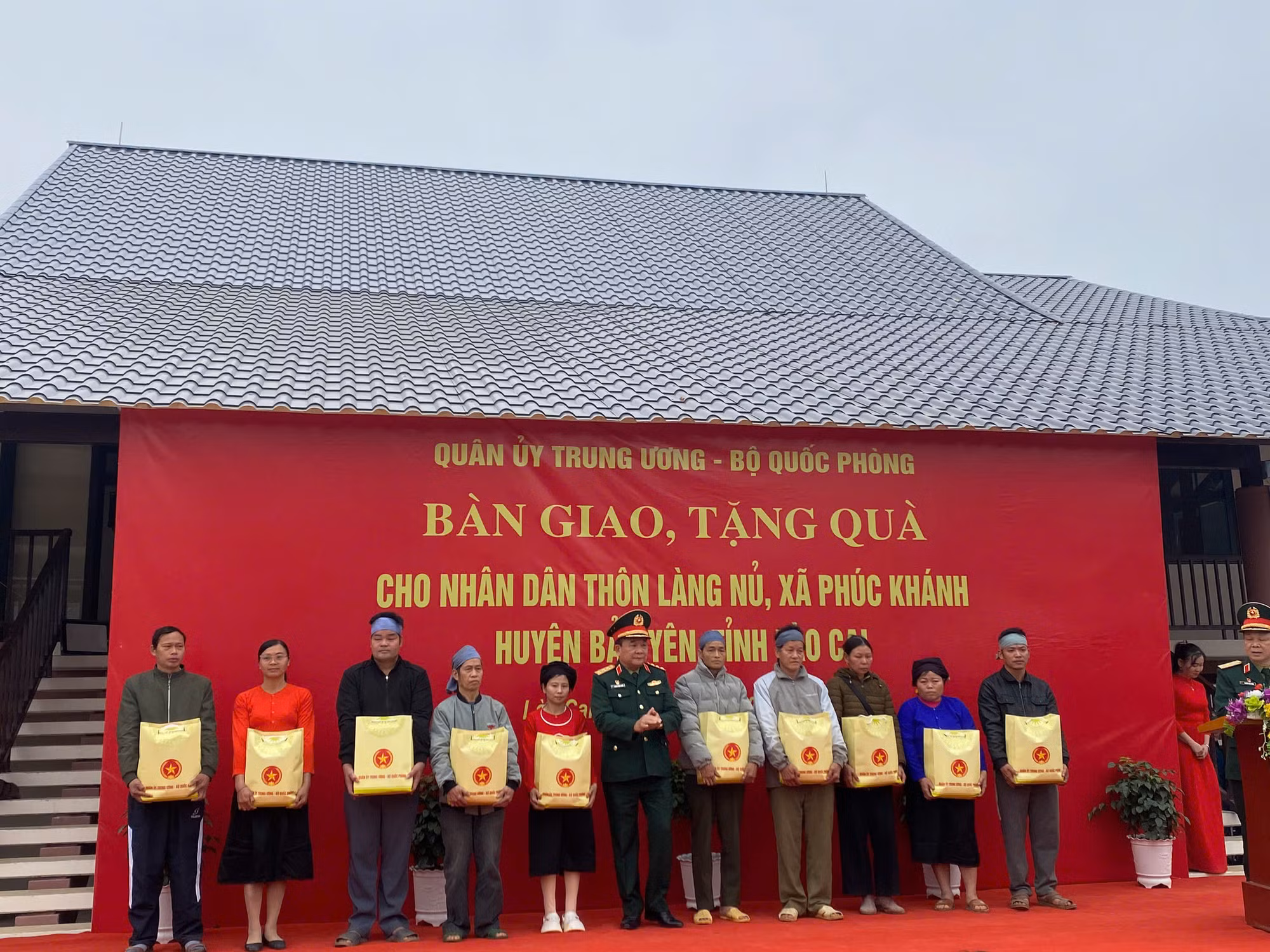 Làng Nủ hồi sinh sau cơn bão dữ -0