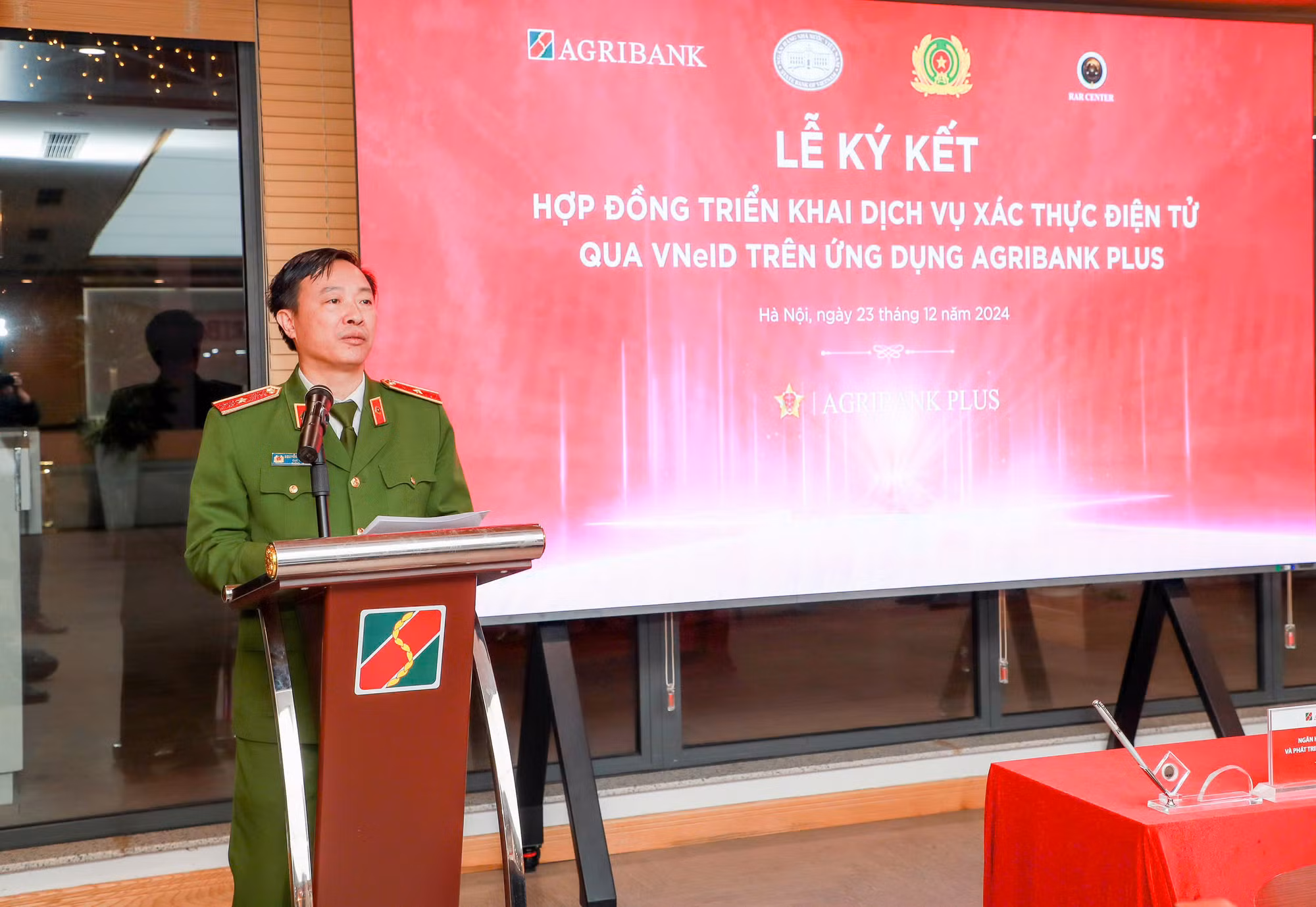 Cập nhật sinh trắc học đơn giản khi xác thực điện tử qua VneID trên Agribank Plus -0