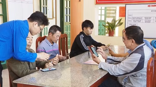Quyết tâm chuyển đổi số toàn diện
