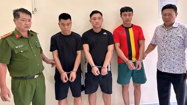 Tuần đầu cao điểm, Công an TP Hồ Chí Minh bắt nóng nhiều băng nhóm cướp, cướp giật