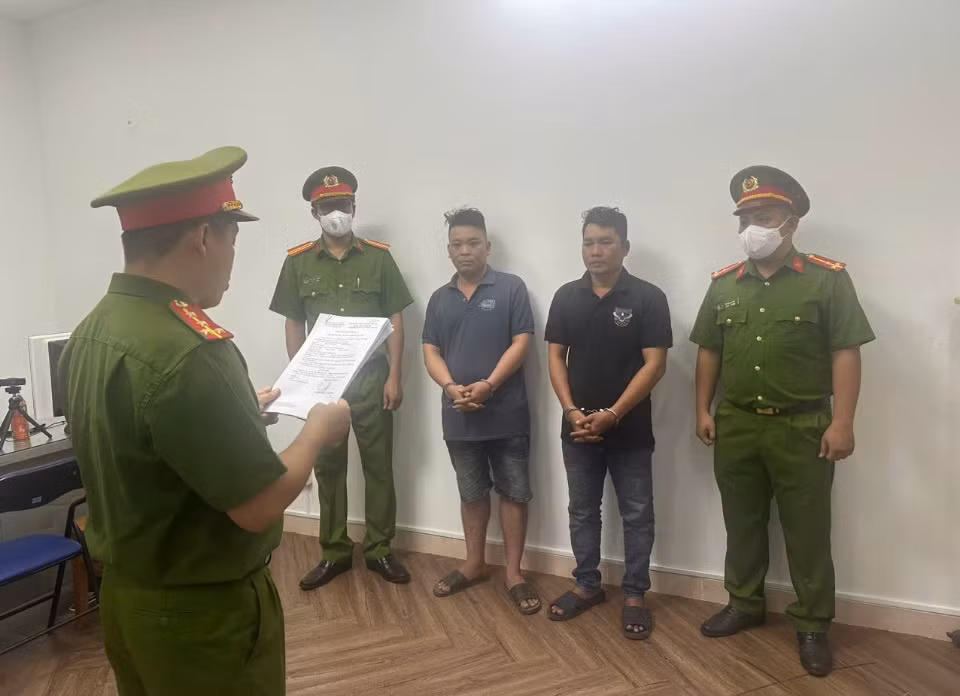 Tuần tra kiểm soát, phát hiện số lượng lớn pháo lậu -0