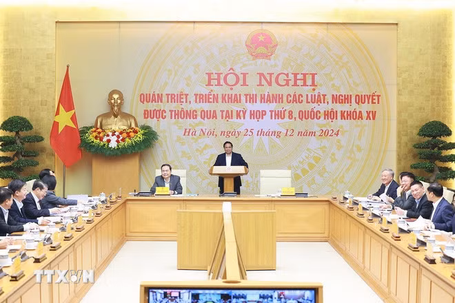 Thủ tướng: Sớm đưa chính sách vào cuộc sống, khơi thông nguồn lực cho phát triển -0