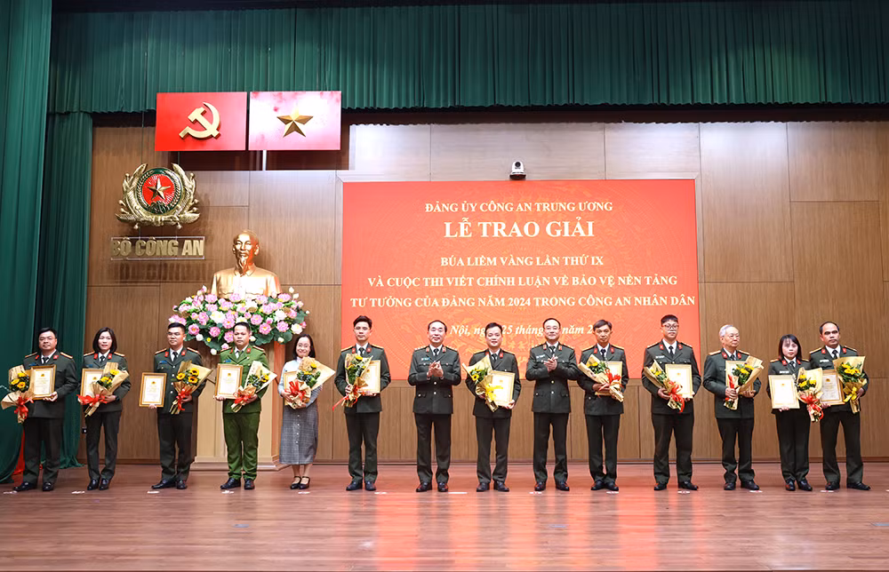 Trao Giải thưởng Búa Liềm Vàng, Cuộc thi chính luận bảo vệ nền tảng tư tưởng của Đảng trong CAND năm 2024 -0