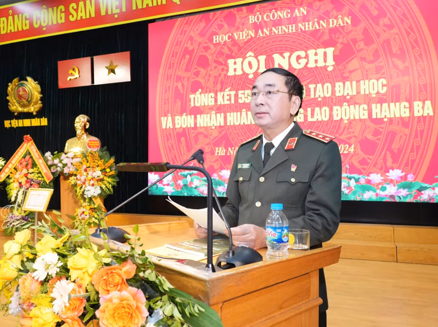 Học viện ANND tổng kết 55 năm đào tạo đại học và đón nhận Huân chương Lao động hạng Ba -0