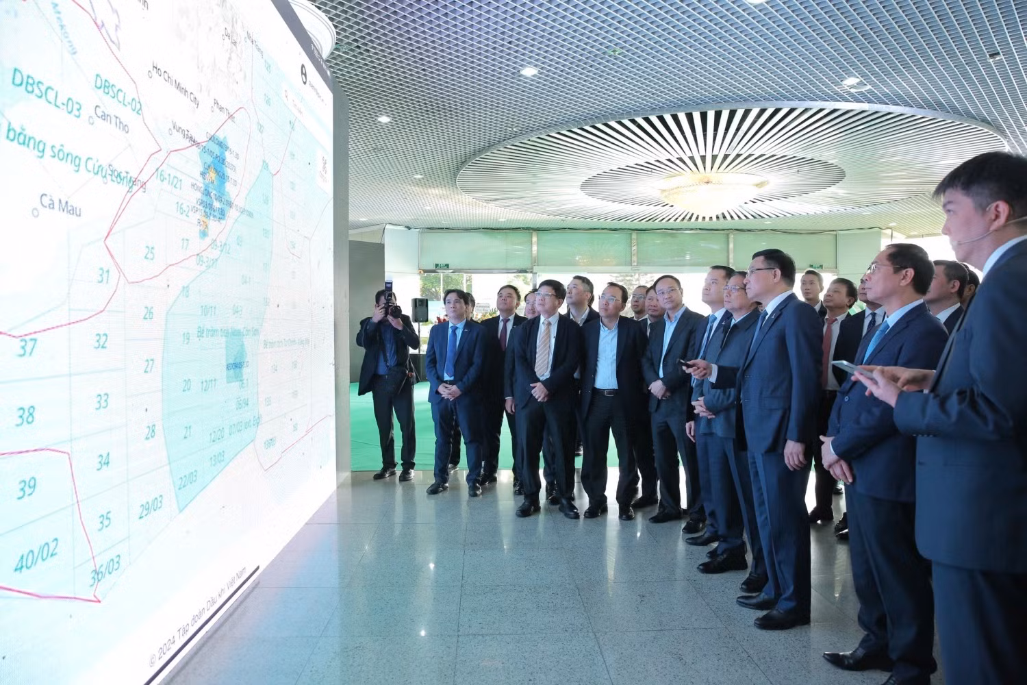 Petrovietnam cần bứt phá, chuyển đổi hiệu quả thành Tập đoàn Công nghiệp Năng lượng Quốc gia -0
