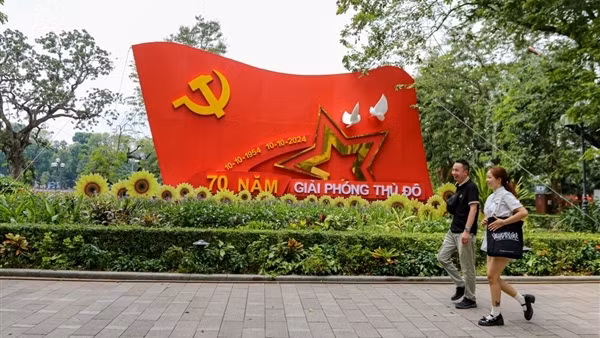 Hà Nội nắng hanh, vùng núi Bắc Bộ có nơi mưa dông