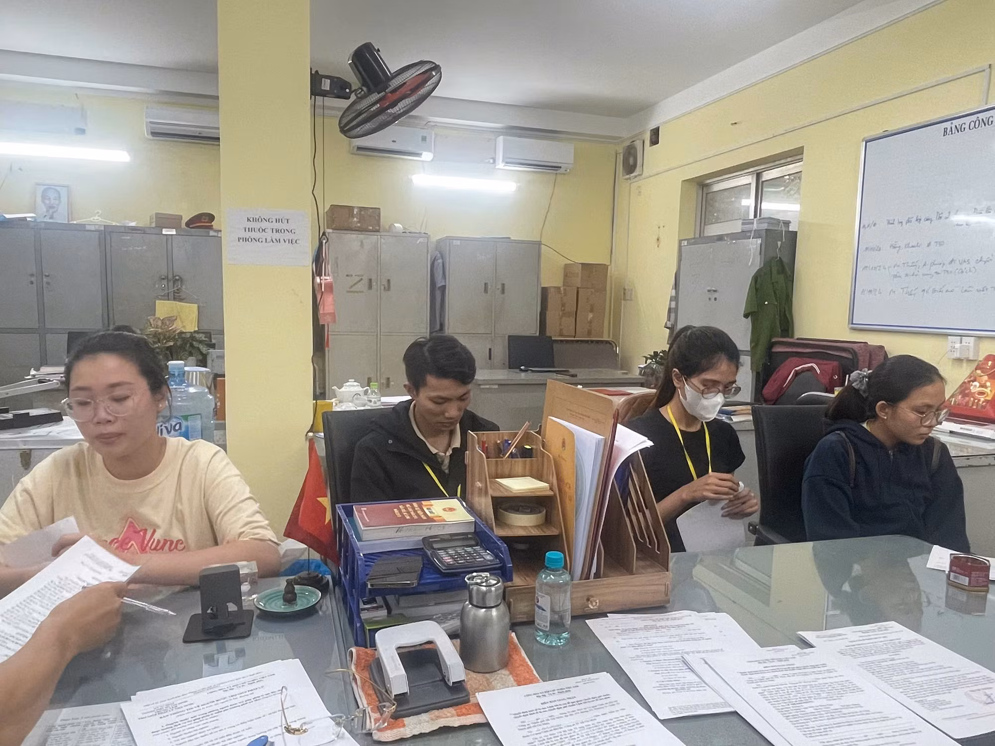 Phương thức, thủ đoạn tinh vi của đường dây chiếm đoạt tiền từ thẻ tín dụng -0
