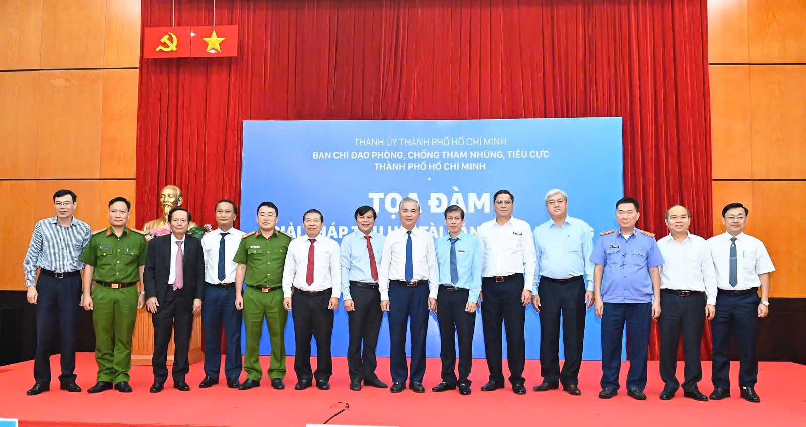 Chuyển tiền đi nước ngoài quá dễ dàng đã gây khó khăn trong thu hồi tài sản tham nhũng -0