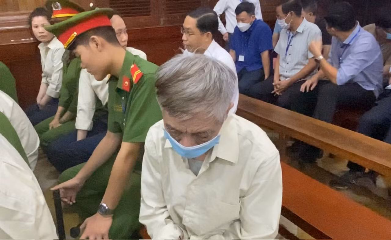 Nhiều bị cáo đưa tình tiết&nbsp;gia đình khó khăn, sức khỏe kém mong HĐXX giảm mức án -0