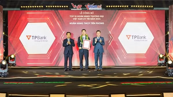 TPBank giữ vững vị trí trong Top 10 ngân hàng Việt Nam uy tín