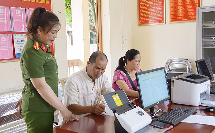 Nỗ lực cải cách hành chính ngay tại cơ sở để phục vụ người dân tốt hơn -0