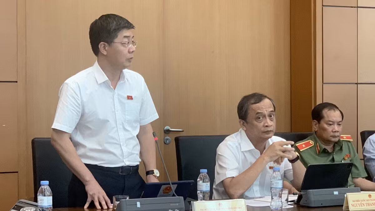 Tăng thời hạn cấp thị thực điện tử được đại biểu Quốc hội ủng hộ, đánh giá cao -0