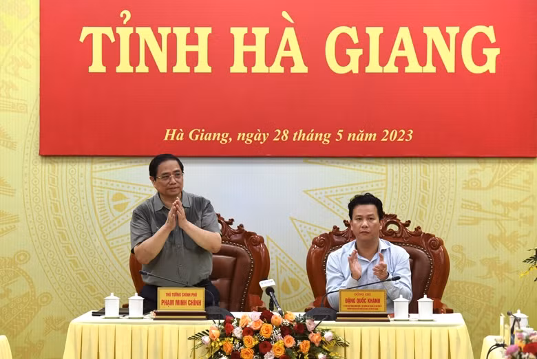 Thủ tướng Phạm Minh Chính làm việc với Ban Thường vụ Tỉnh ủy Hà Giang -0