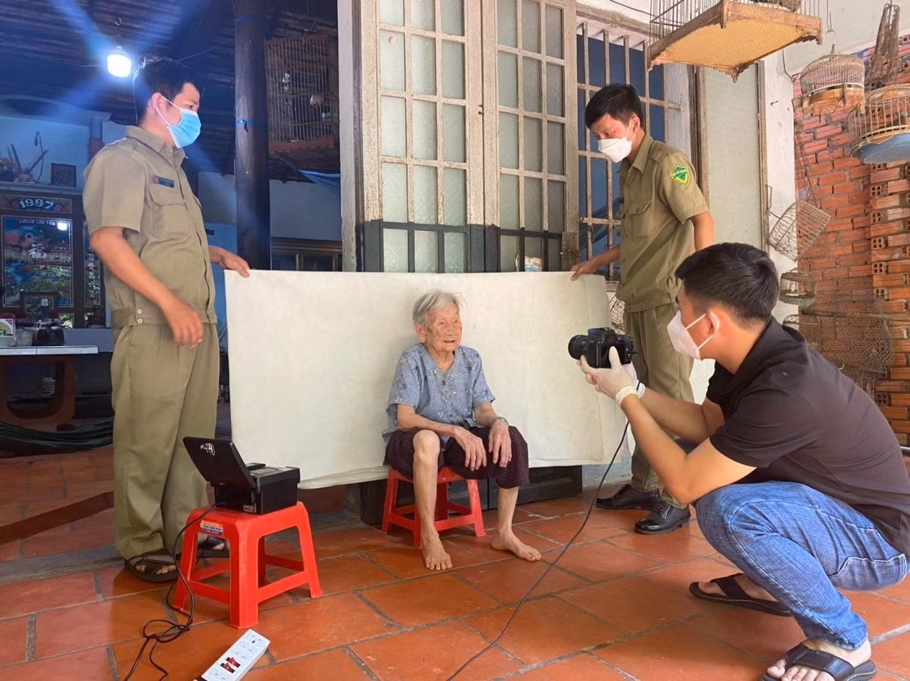 Địa phương đầu tiên ở Bình Dương hoàn thành cấp CCCD cho 100% người dân -0