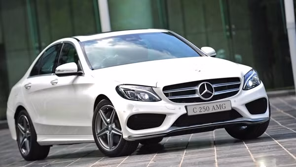 Cục Đăng kiểm yêu cầu giải trình vụ xe Mercedes bị đánh trượt kiểm định