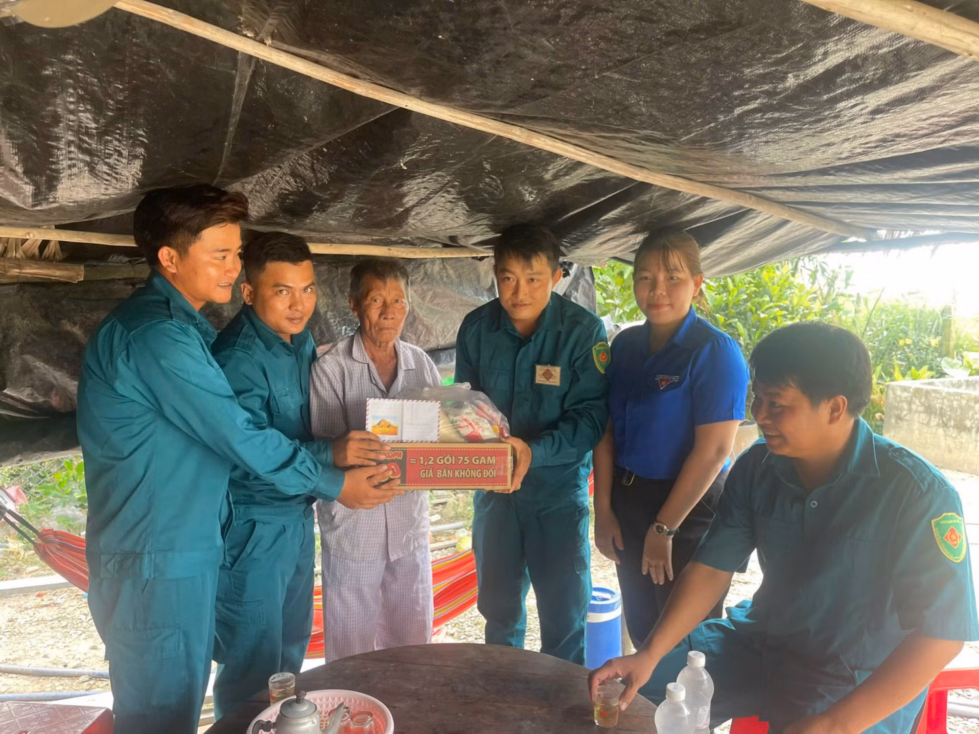 Một lần thăm chốt tiền tiêu -0