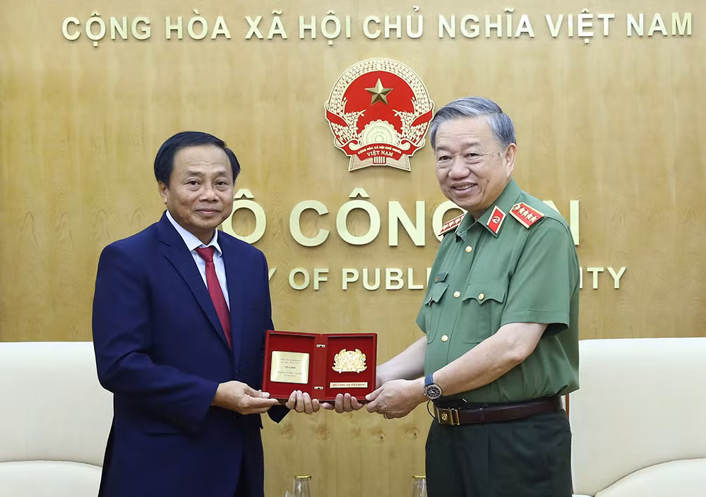 Không ngừng vun đắp mối quan hệ hợp tác toàn diện giữa Bộ Công an hai nước Việt Nam - Lào -0